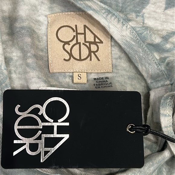 NEW CHASER Green Palm Print Short Sleeve Tee Shirt with Round Hem Size Small - Picture 6 of 6